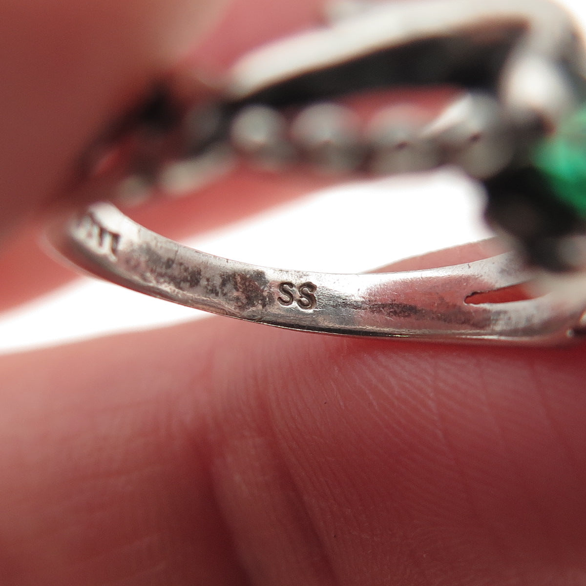 925 Sterling Vintage Real Chrome Diopside Dolphin Couple Oxidized Ring Size 4.75