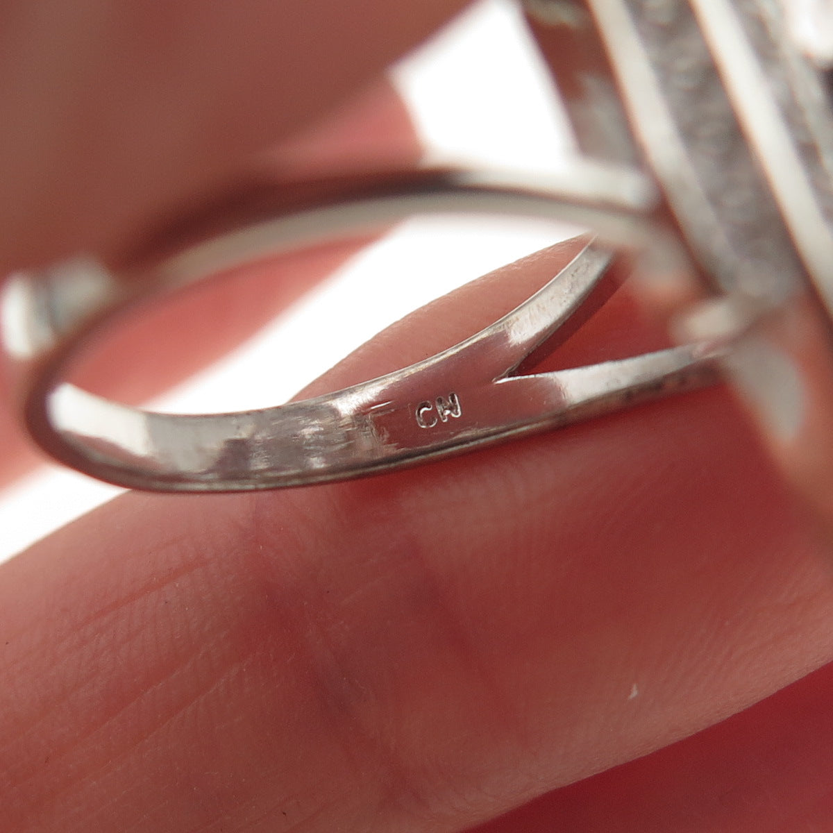 925 Sterling Silver Oval & Round-Cut C Z Sparkle Ring Size 8.25