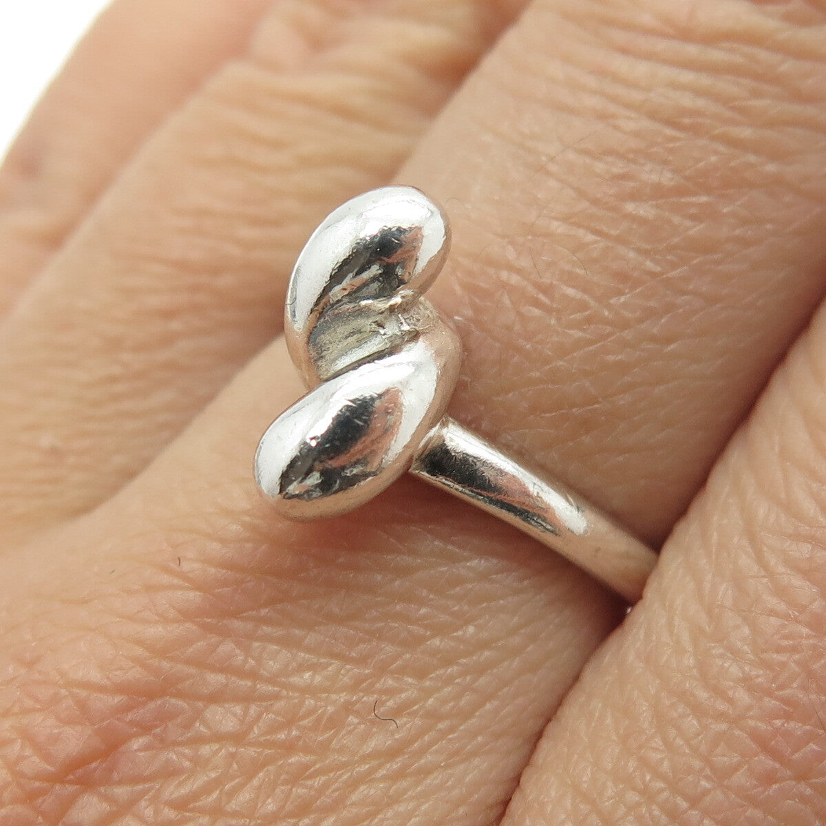 925 Sterling Silver Vintage Modernist Hook Ring Size 8