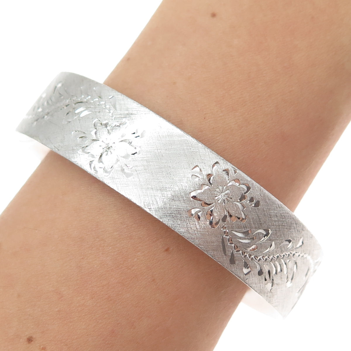 BOJAR 925 Sterling Silver Antique Art Deco Engraved Flower Bangle Bracelet 7.5"
