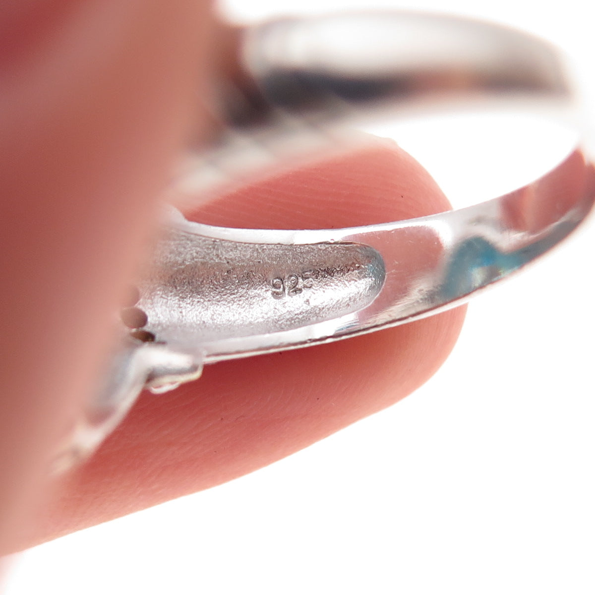 925 Sterling Silver 2-Tone Round-Cut Blue & White C Z Ribbed Ring Size 8.25