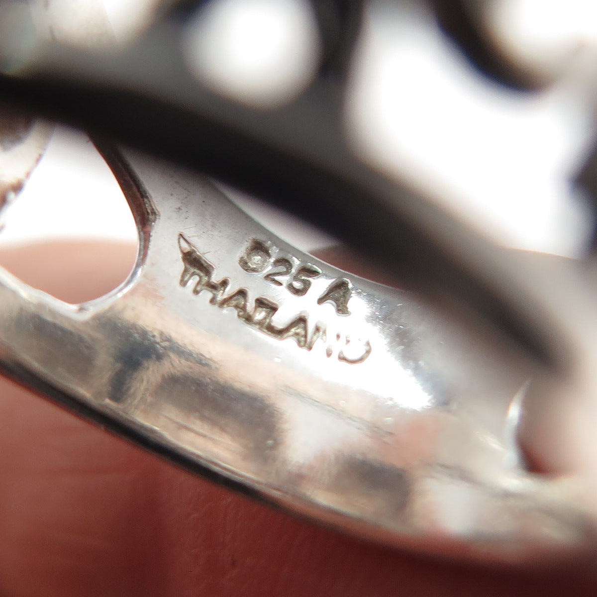 925 Sterling Silver Vintage Elephant Oxidized Ring Size 6.25