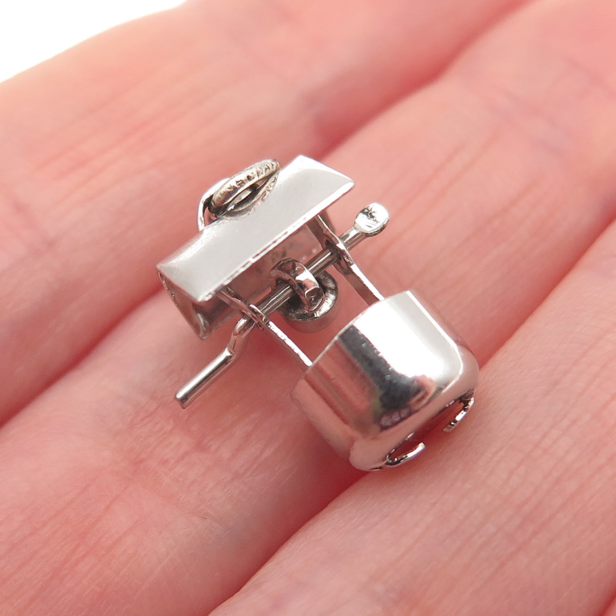 925 Sterling Silver Antique Art Deco Water Well 3D Mini Charm Pendant