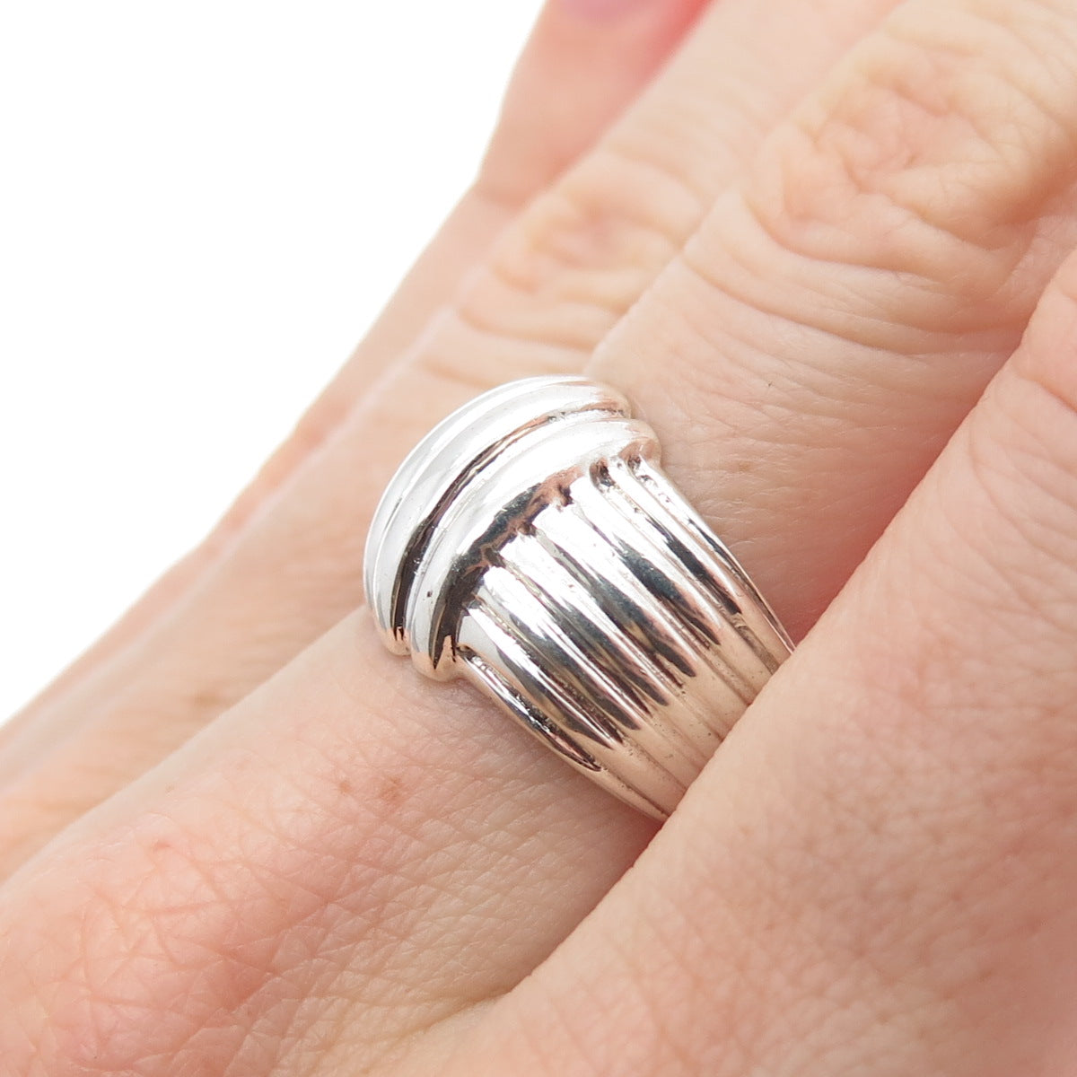 925 Sterling Silver Vintage Modernist Ribbed Ring Size 7.25