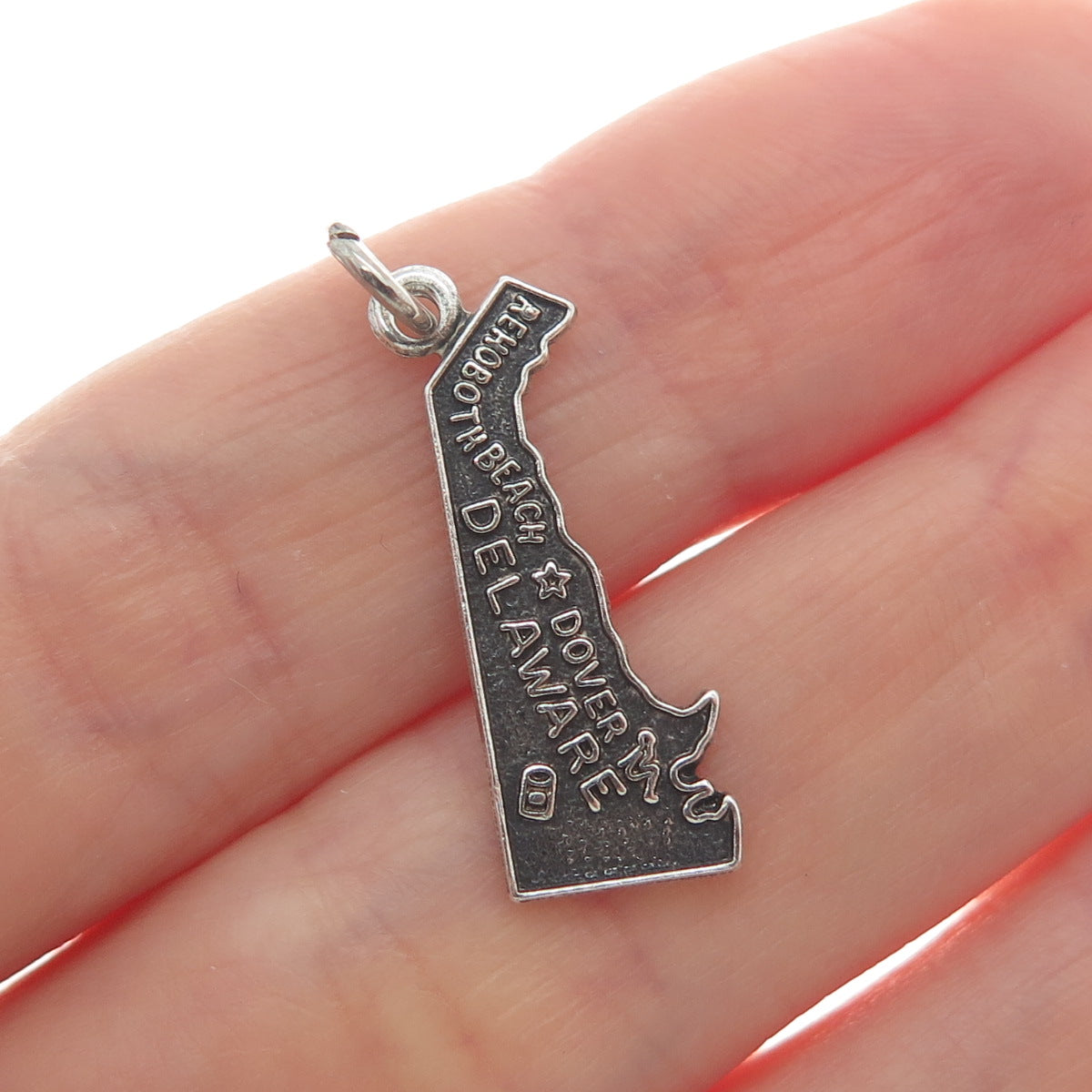 FRENCH & FRANKLIN Sterling Silver Vintage Delaware Oxidized Minimalist Pendant