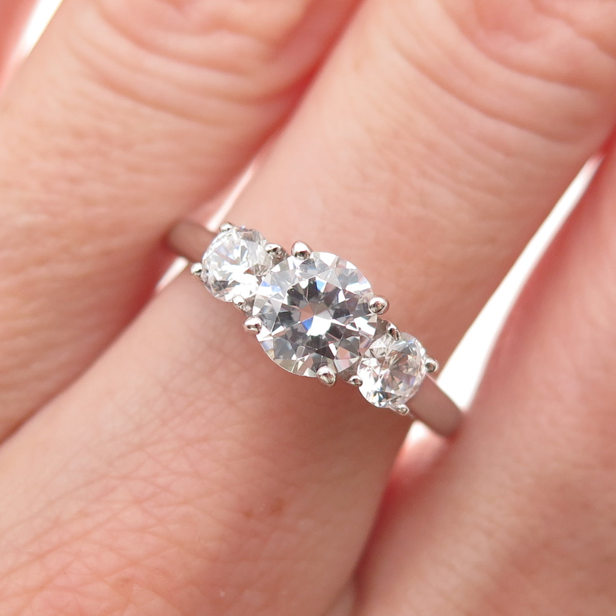 925 Sterling Silver Round-Cut C Z Engagement Ring Size 7.25