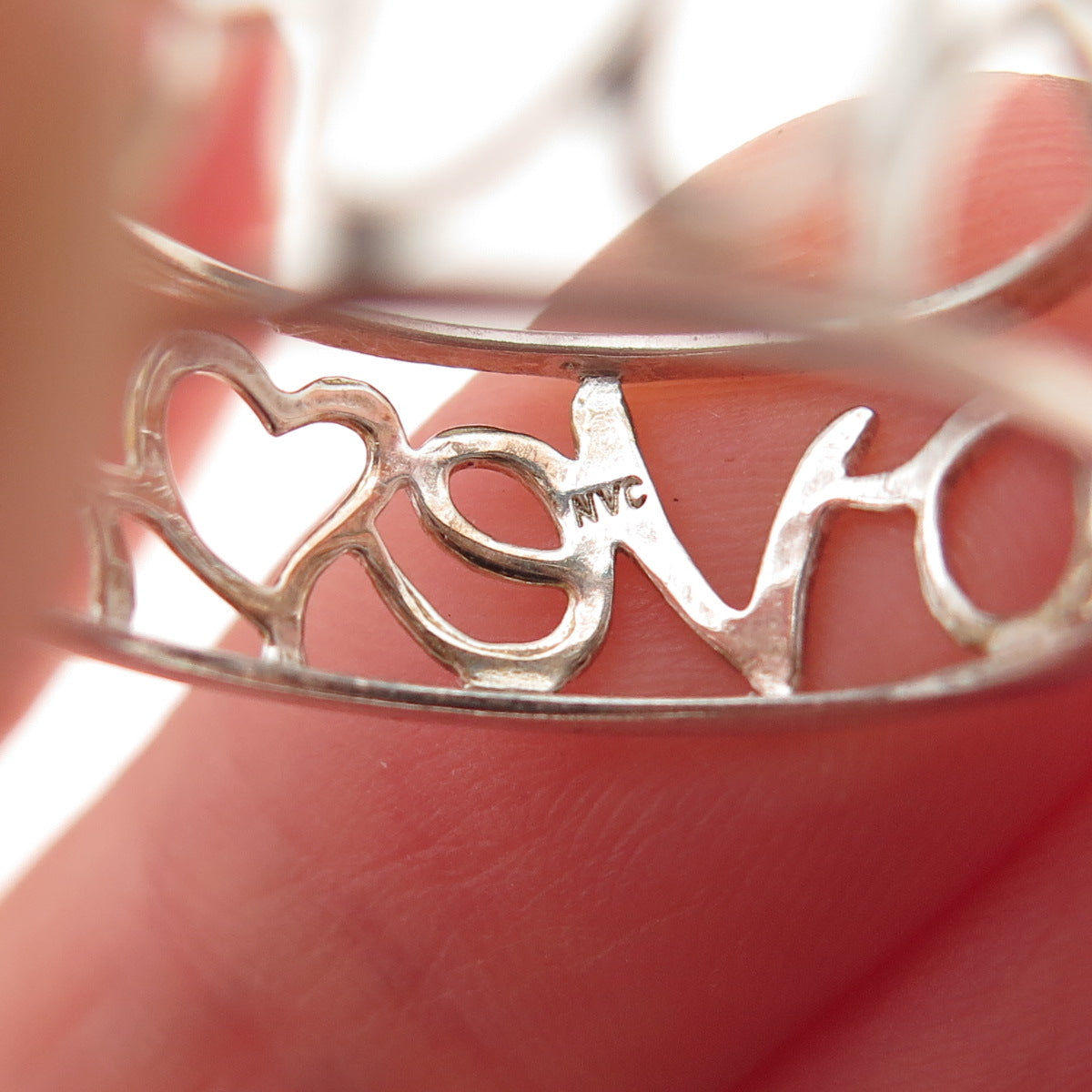 925 Sterling Silver Real Diamond Love / Amour Heart Band Ring Size 8