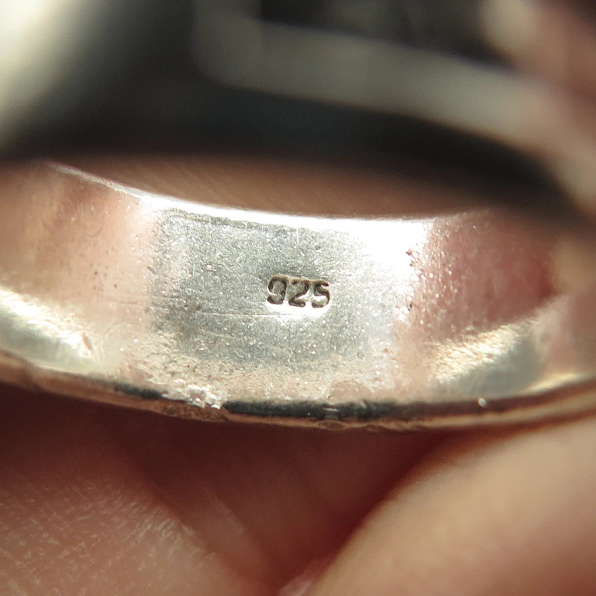 925 Sterling Silver Vintage Spiral Runic Viking Band Ring Size 7