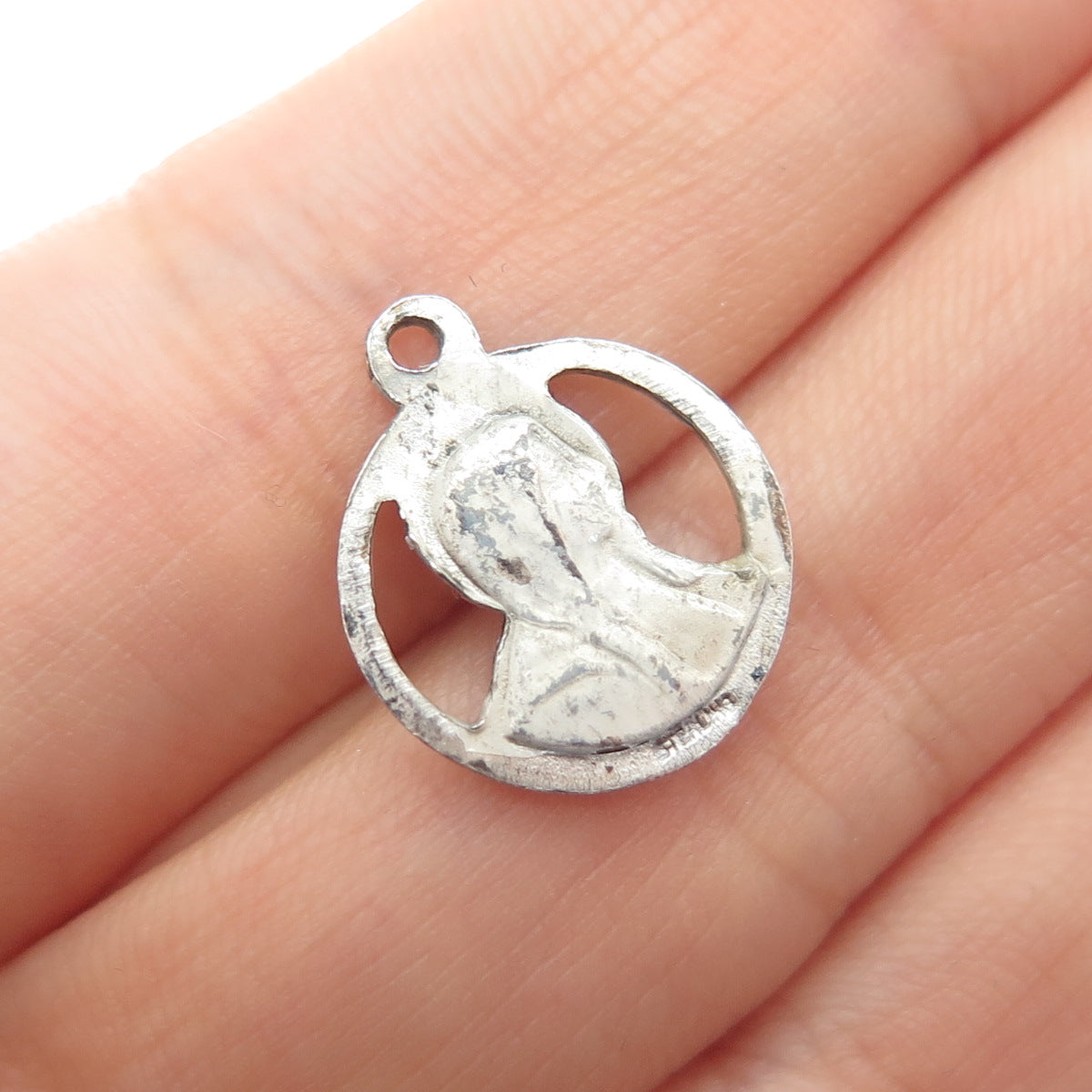 925 Sterling Silver Vintage Jesus Sacred Heart Minimalist Charm Pendant
