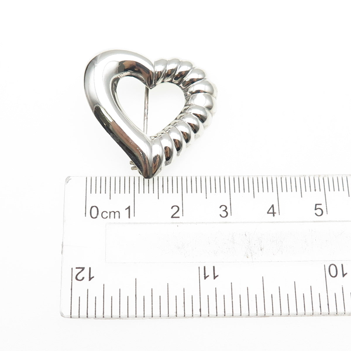925 Sterling Silver Vintage Ribbed Heart Oxidized Pin Brooch