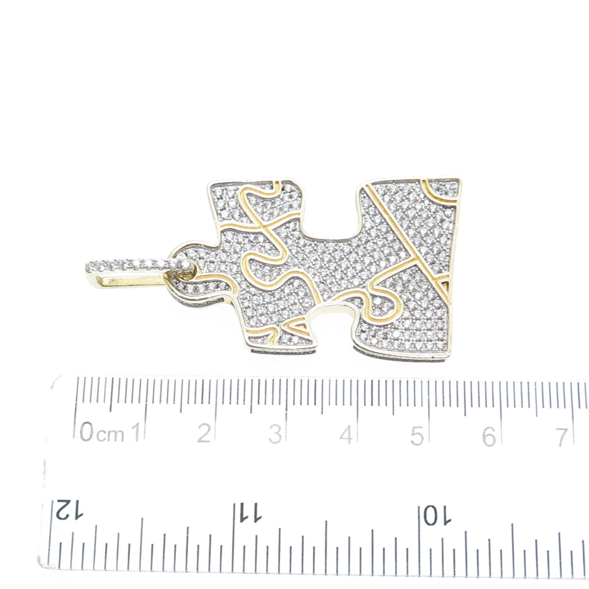 925 Sterling Silver Gold Plated Round-Cut Shaped C Z Puzzle Pendant