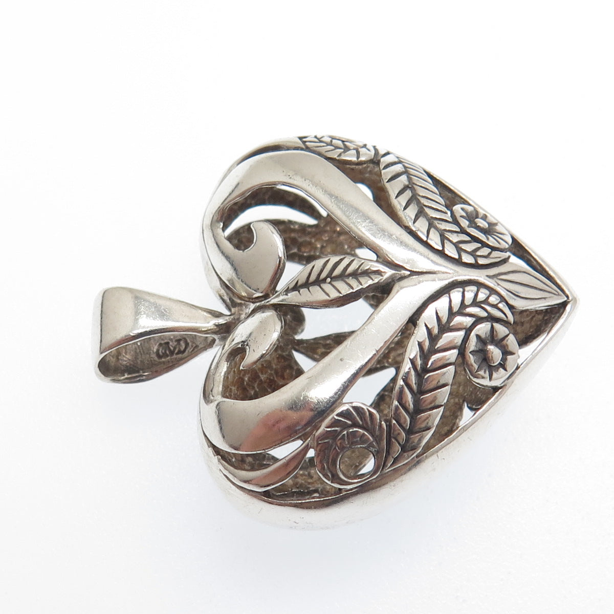 MORNING SUN 925 Sterling Silver Vintage Ornate Flower Heart Pendant