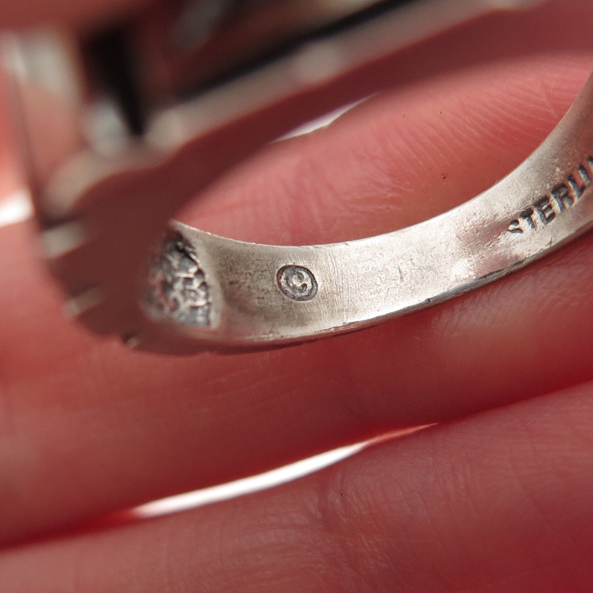 925 Sterling Silver Vintage Round-Cut C Z Oxidized Ring Size 8.75