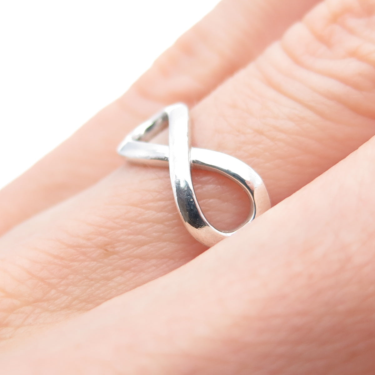 925 Sterling Silver Vintage Infinity Ring Size 5.25