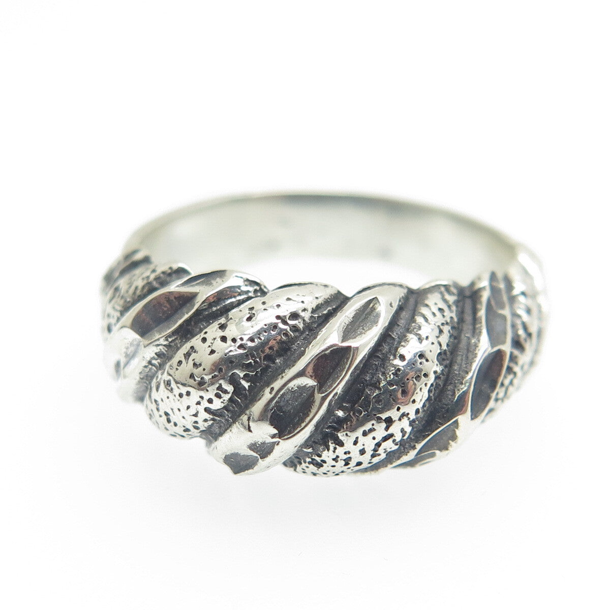 925 Sterling Silver Vintage Diamond-Cut Ribbed Dome Oxidized Ring Size 6.5