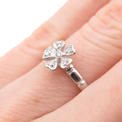 925 Sterling Silver Round-Cut C Z Floral Ring Size 5