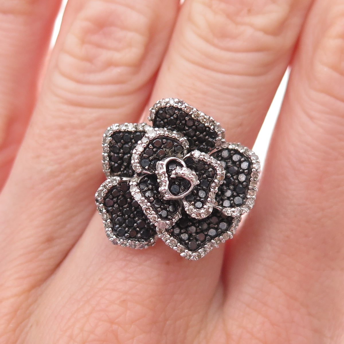 925 Sterling Silver Real Black & White Diamond Rose Floral Ring Size 7