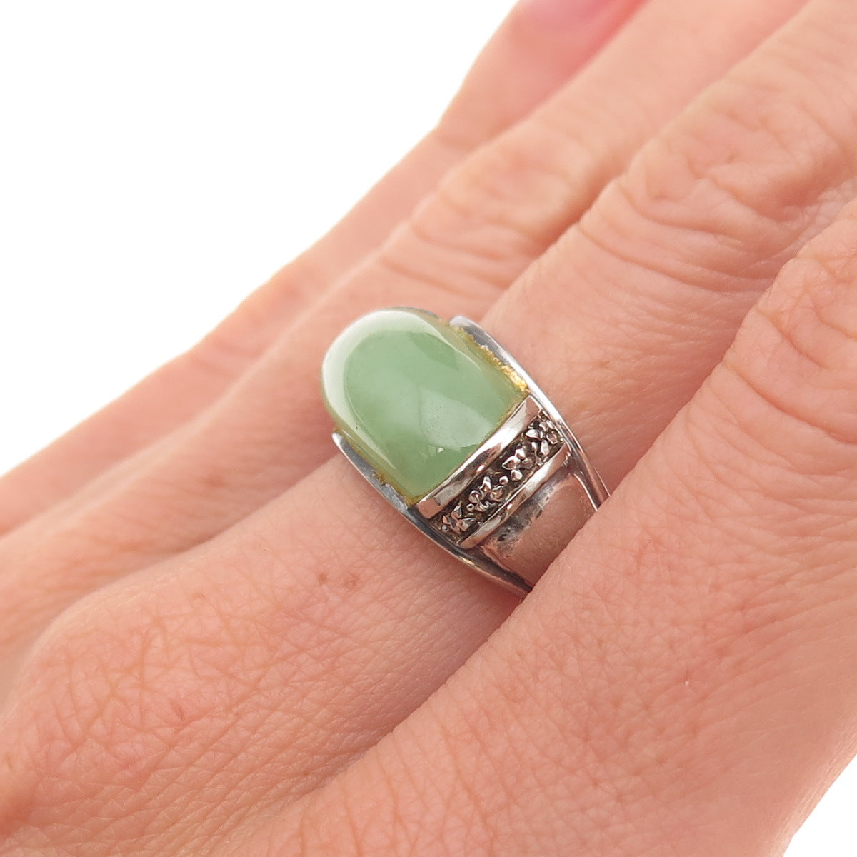 Gold Stone 925 Sterling Silver Vintage Real Jade Oxidized Ring Size 6.25