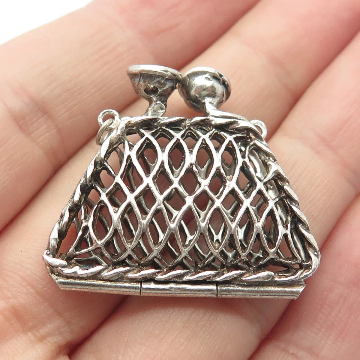 925 Sterling Silver Vintage C Z Ladies Pouch Necklace Central Part