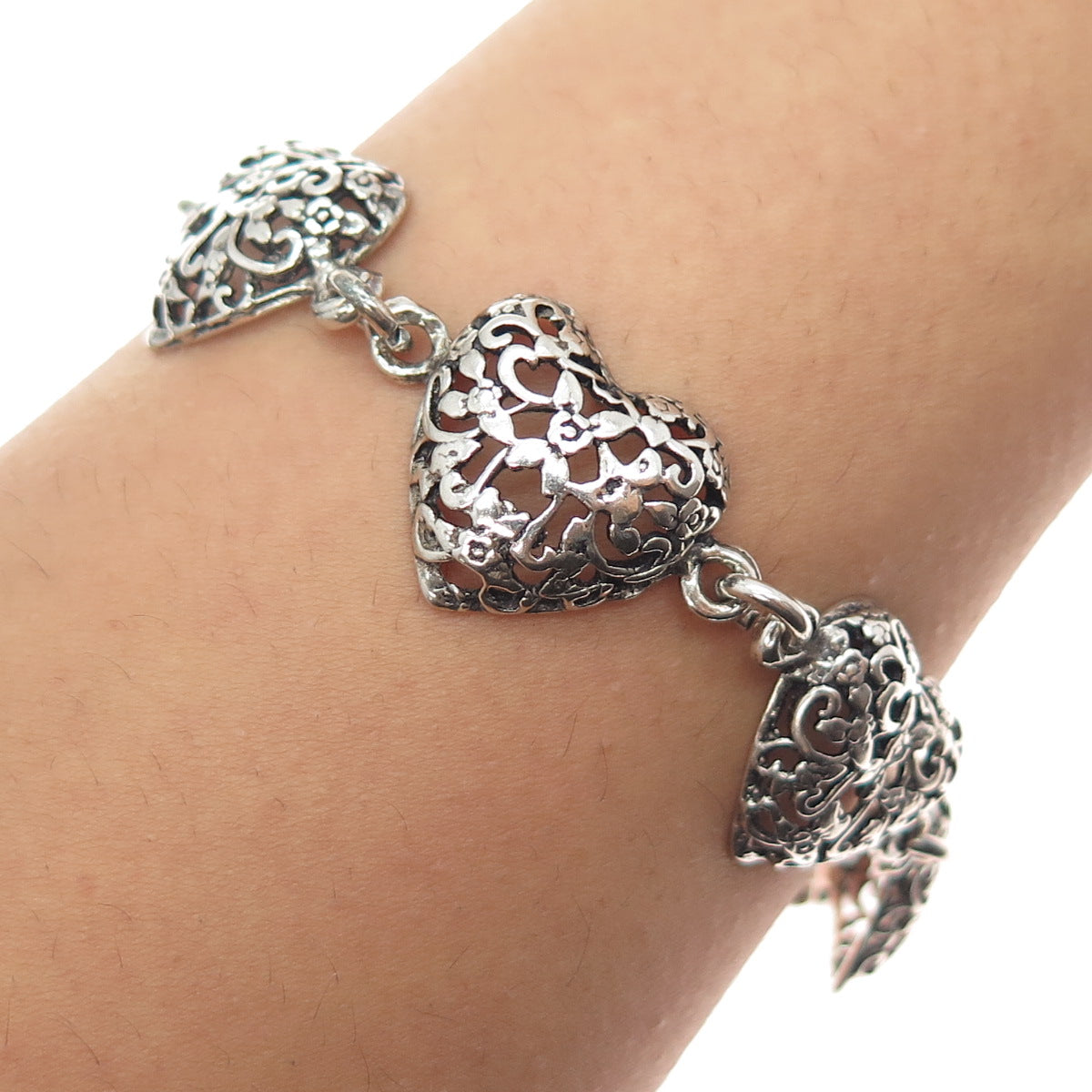 925 Sterling Silver Vintage JRI Ornate Heart Link Oxidized Bracelet 7.25"