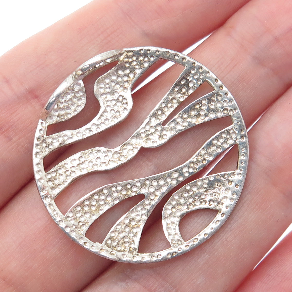 925 Sterling Silver Vintage Zebra Print Round Slide Pendant