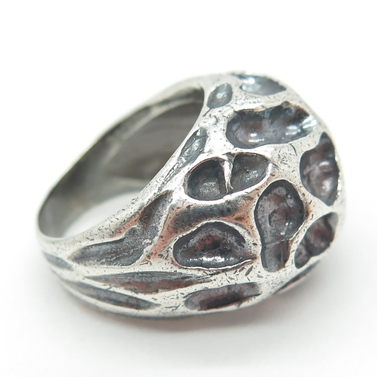 925 Sterling Silver Vintage Moon Crater Modernist Oxidized Dome Ring Size 5.5