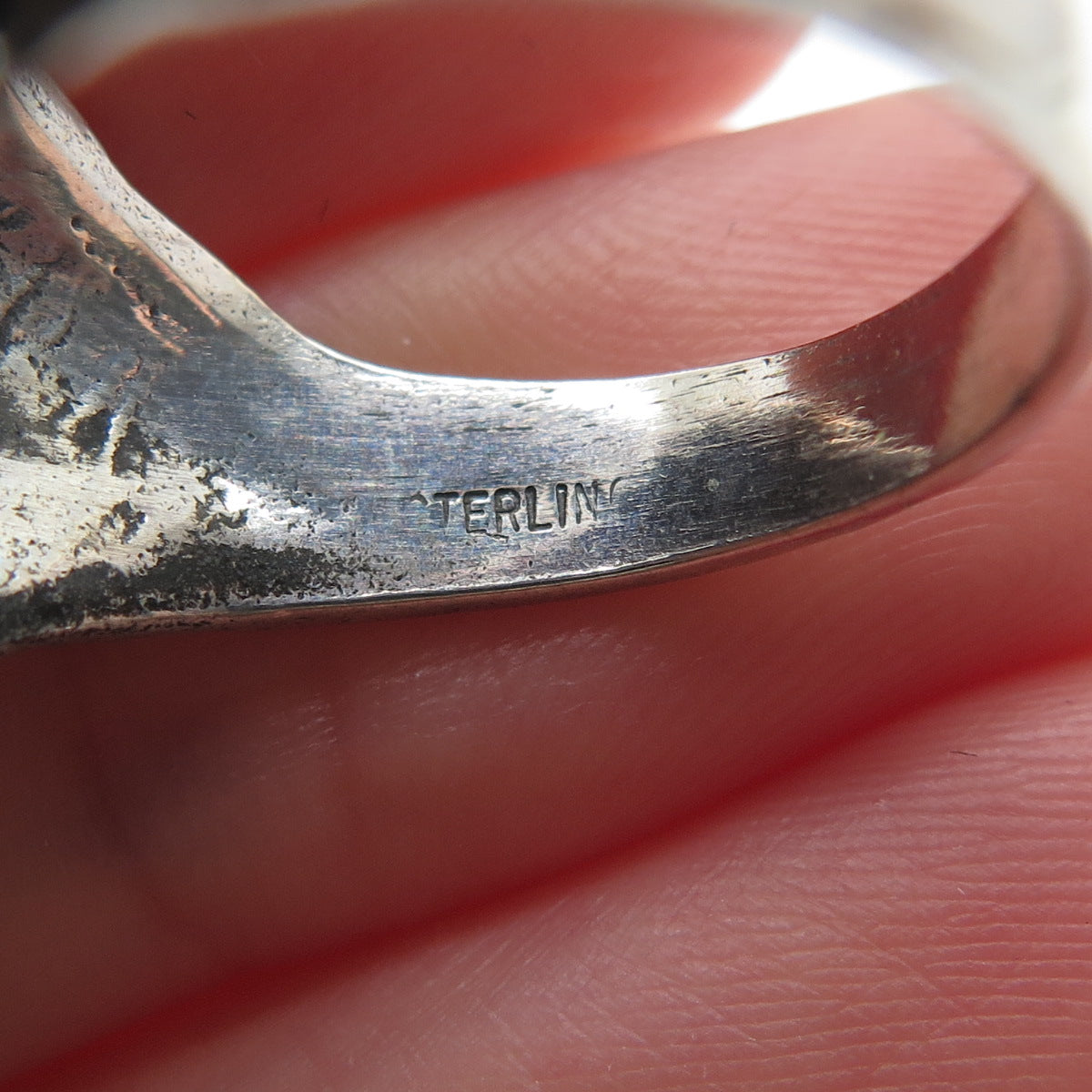 925 Sterling Silver Vintage Modernist Wavy Dome Oxidized Ring Size 8