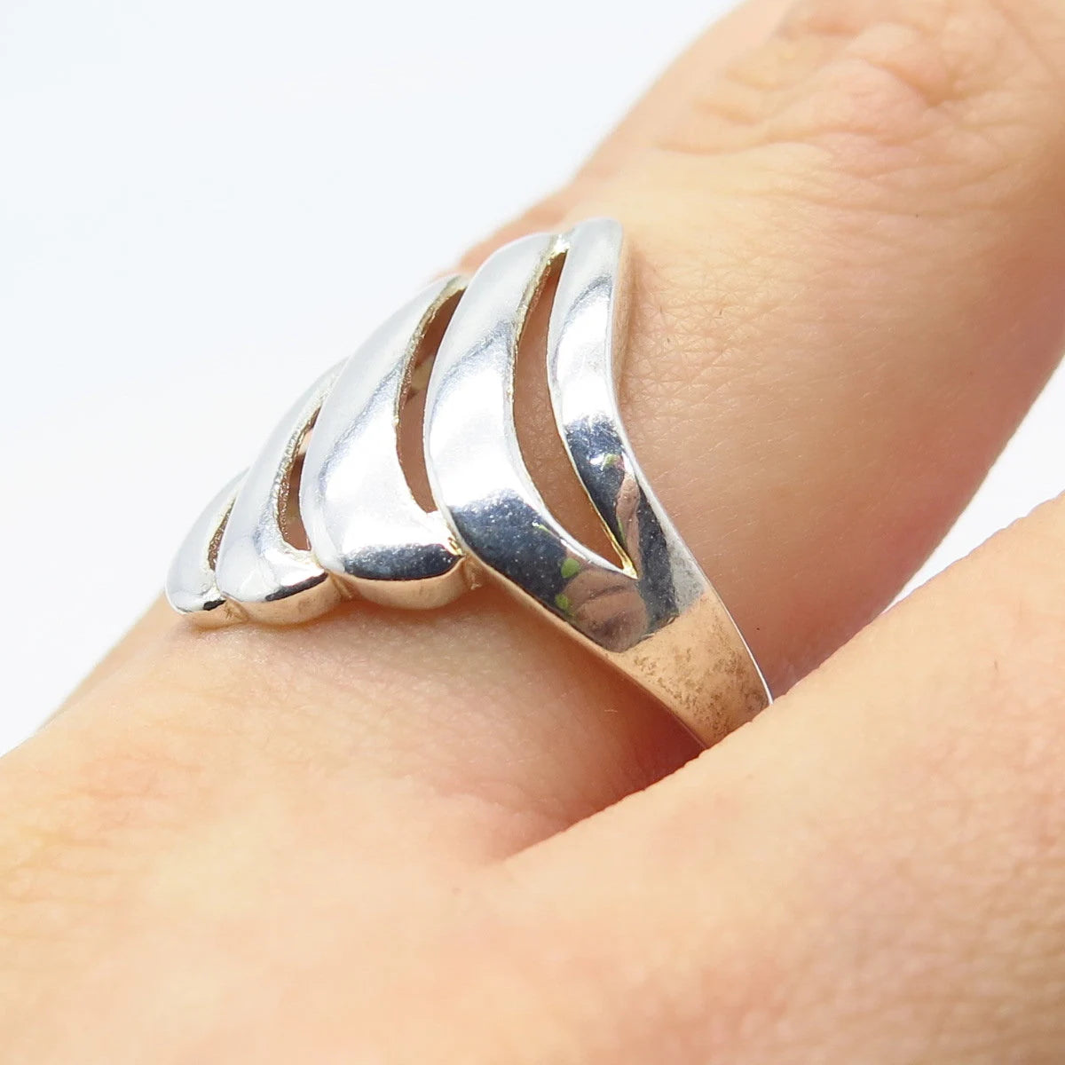 925 Sterling Silver Vintage Ribbed Ring Size 7