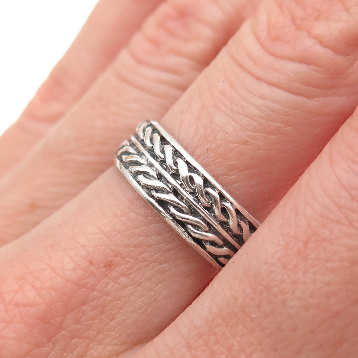 925 Sterling Silver Vintage Celtic Woven Oxidized Band Ring Size 7.75