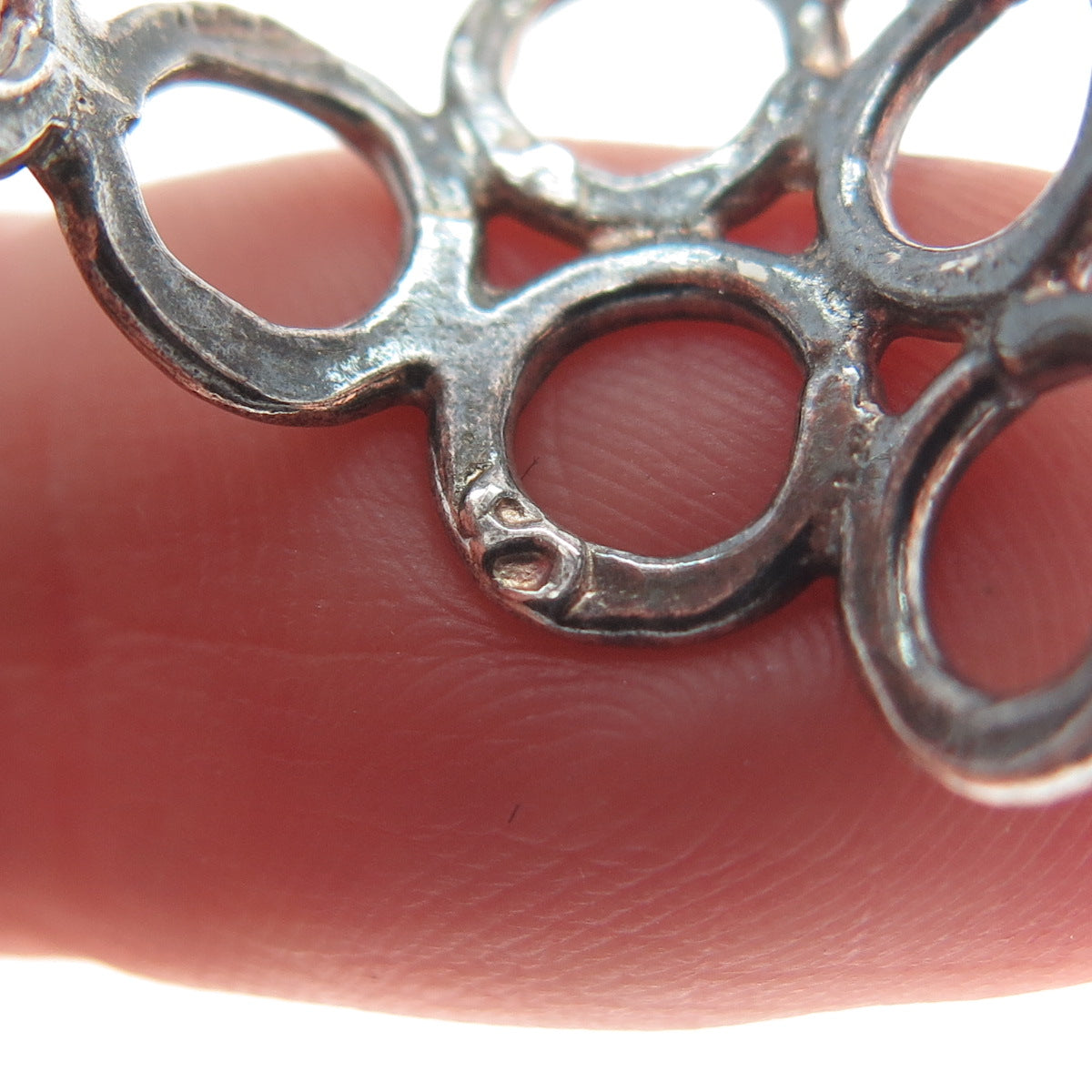 925 Sterling Silver Vintage Hammered Circles Oxidized Ring Size 7.75