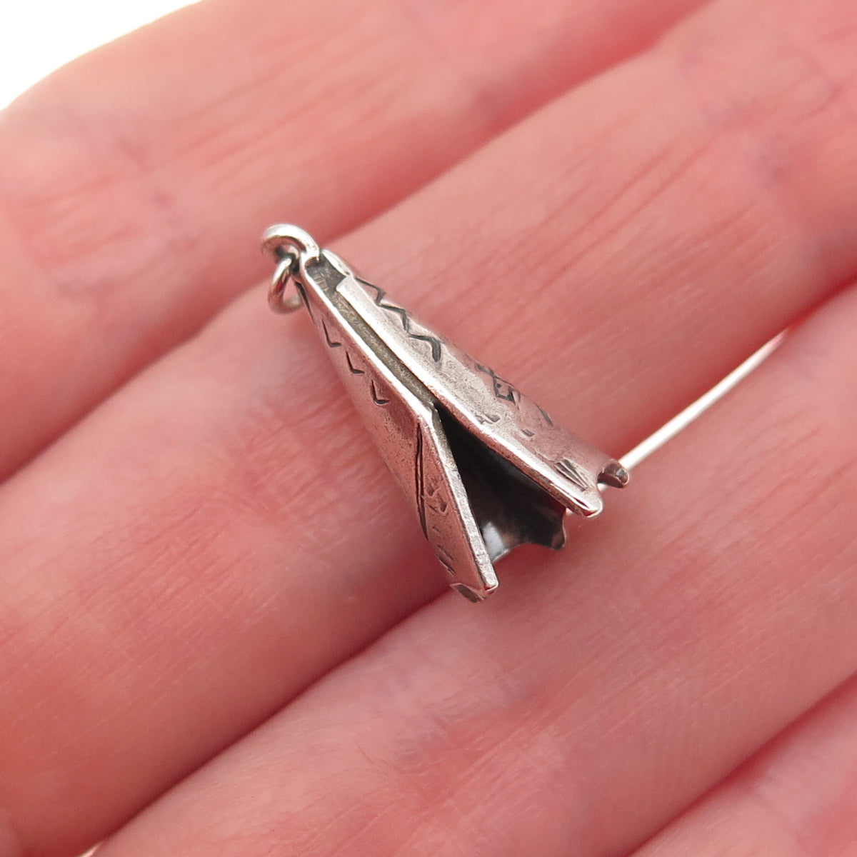 Old Pawn 925 Sterling Silver Vintage Indian Teepee Tribal 3D Mini Charm Pendant