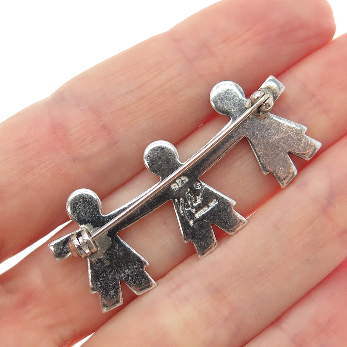 NALDO 925 Sterling Silver 2-Tone Vintage Children Holding Hands Heart Pin Brooch