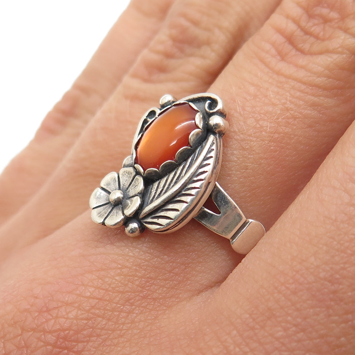 WHEELER MFG CO Old Pawn Sterling Silver Vintage MOP Flower Feather Ring Size 7.5
