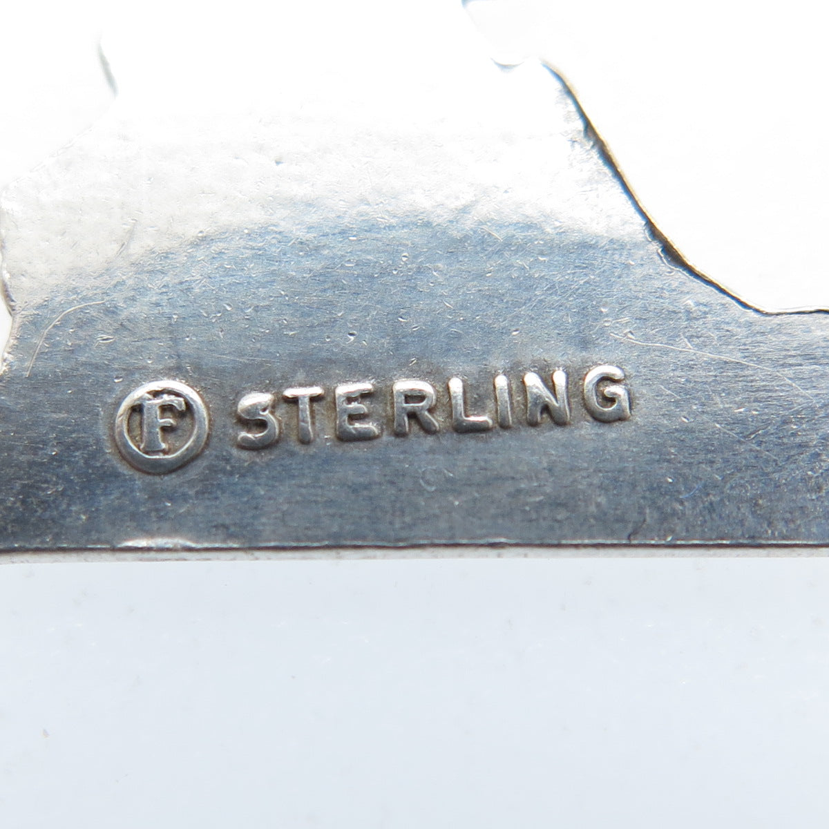 FRENCH & FRANKLIN Sterling Silver Vintage Virginia Oxidized Minimalist Pendant