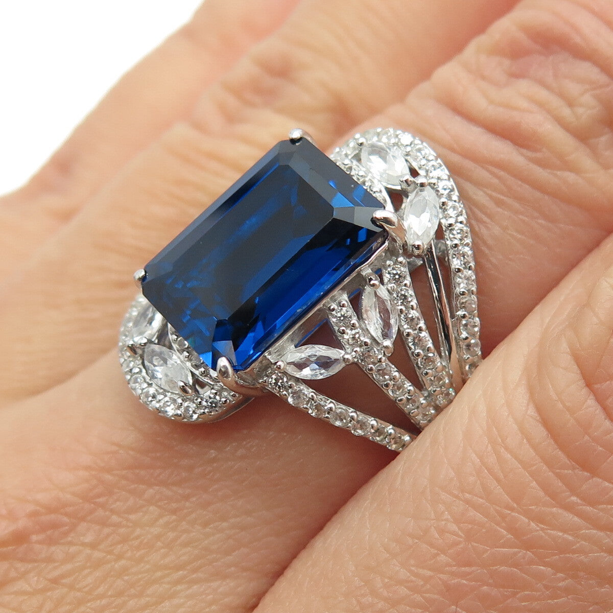 925 Sterling Silver Emerald-Cut Blue & White C Z Bypass Ring Size 7