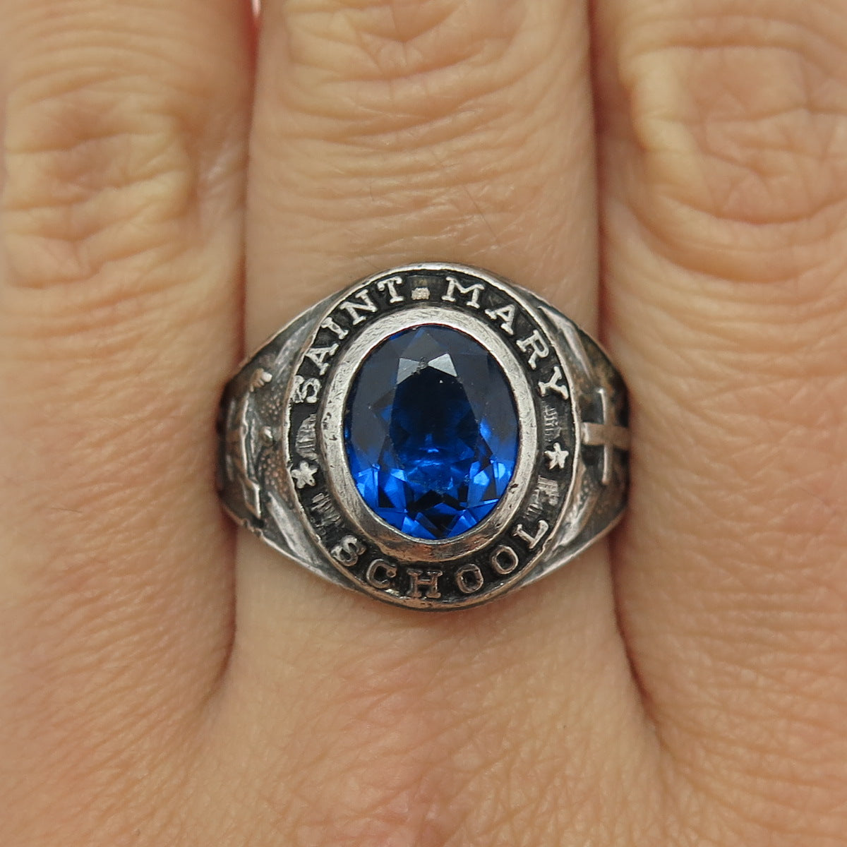 925 Sterling Vintage 1972 Lab-Created Sapphire Saint Mary School Ring Size 9.5