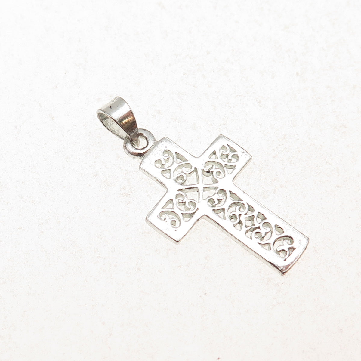 925 Sterling Silver Vintage Heart Ornate Cross Charm Pendant