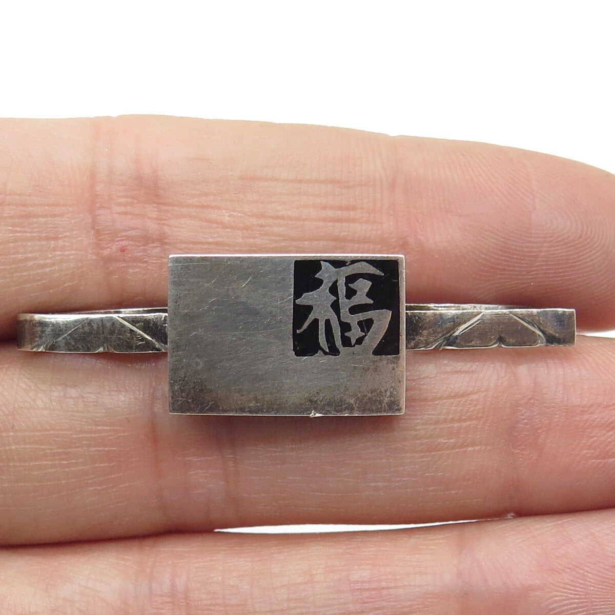 950 Silver Antique Enamel Chinese Character "Blessing" Tie Clip