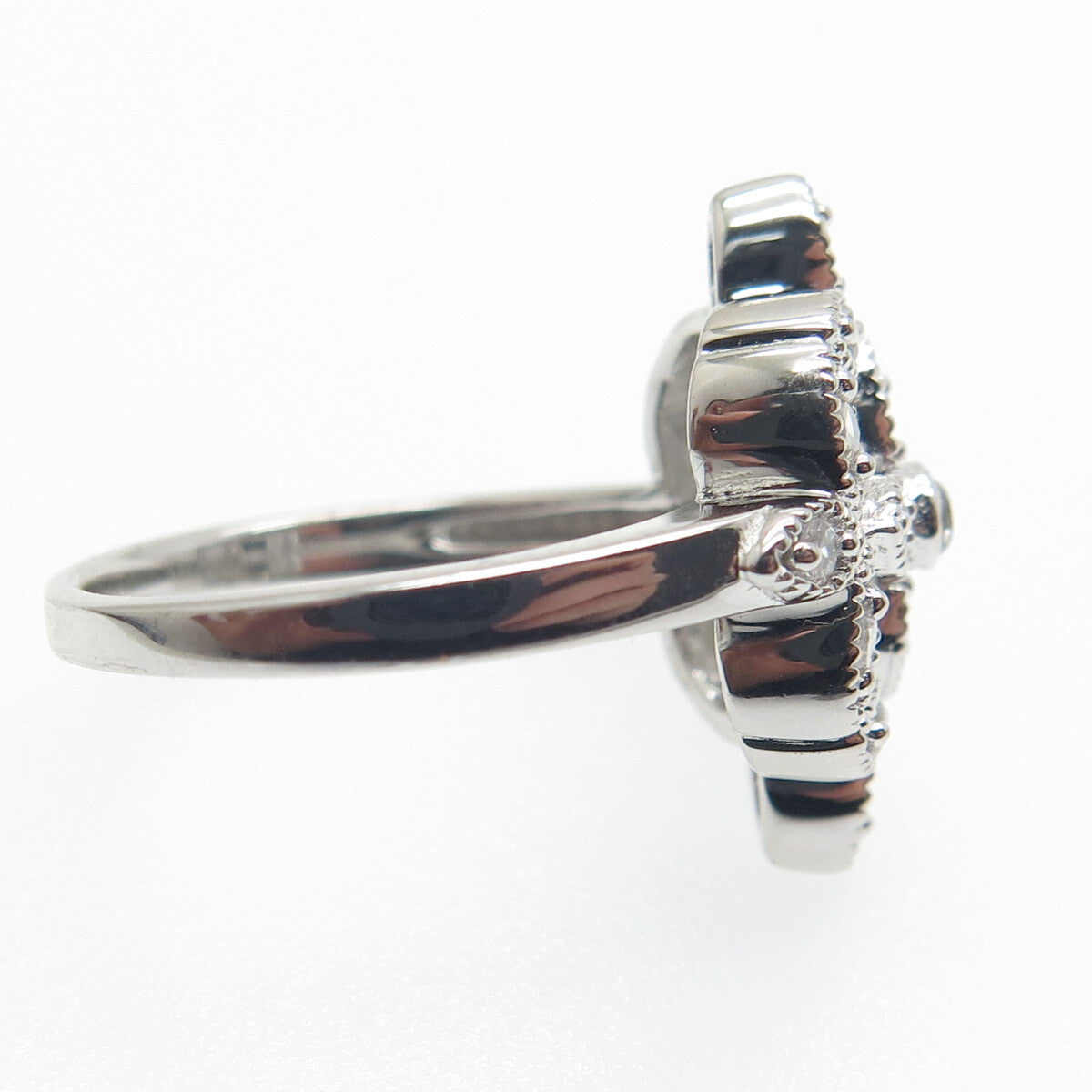 925 Sterling Silver Round-Cut C Z Floral Ring Size 6.25