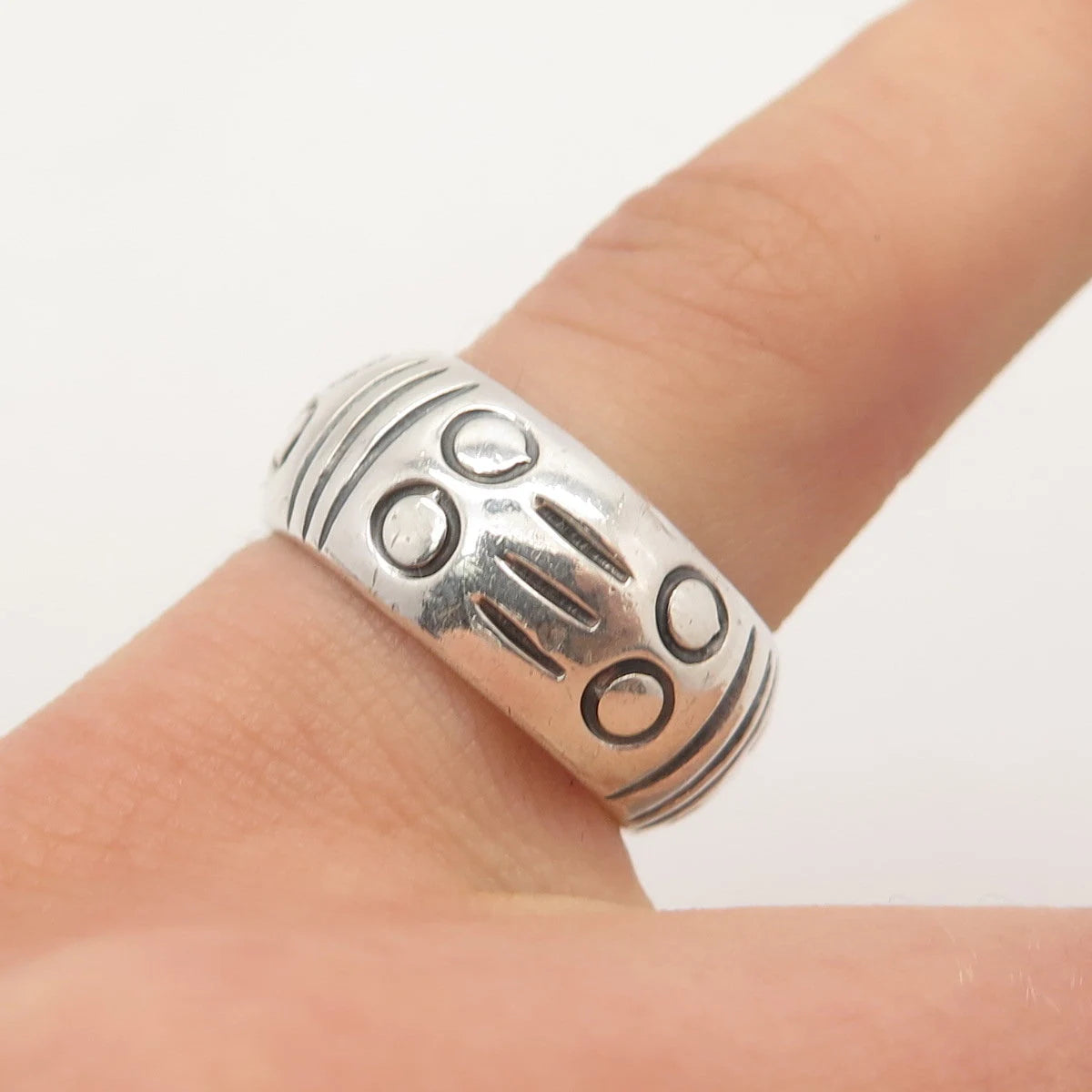 925 Sterling Silver Vintage Versani Etched Band Ring Size 6.25