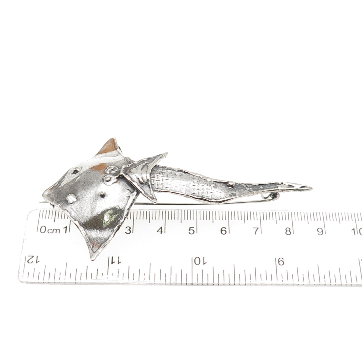 925 Sterling Silver Vintage Modernist Manta Ray Oxidized Pin Brooch