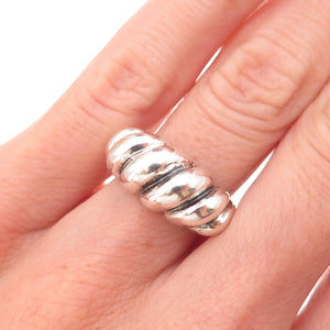 925 Sterling Silver Vintage Modernist Ribbed Oxidized Ring Size 6