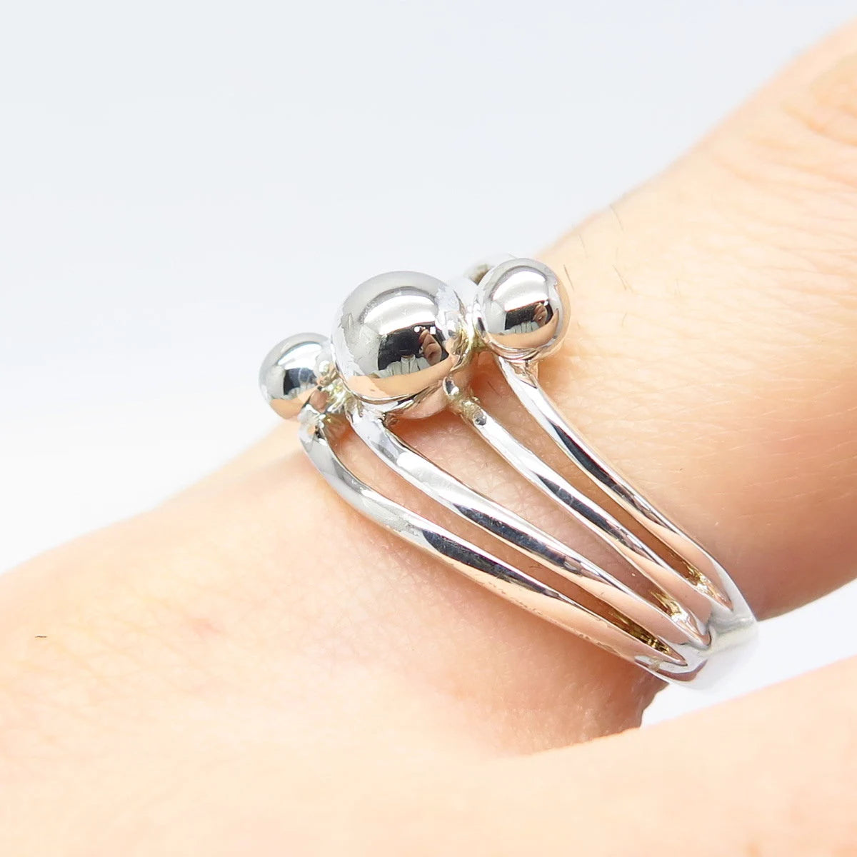 925 Sterling Silver Vintage Ball Wavy Ring Size 7.75
