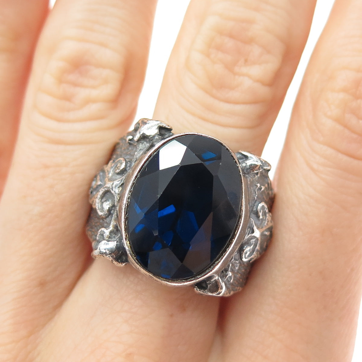 925 Sterling Silver Vintage Lab-Created Sapphire Oxidized Ring Size 10.5