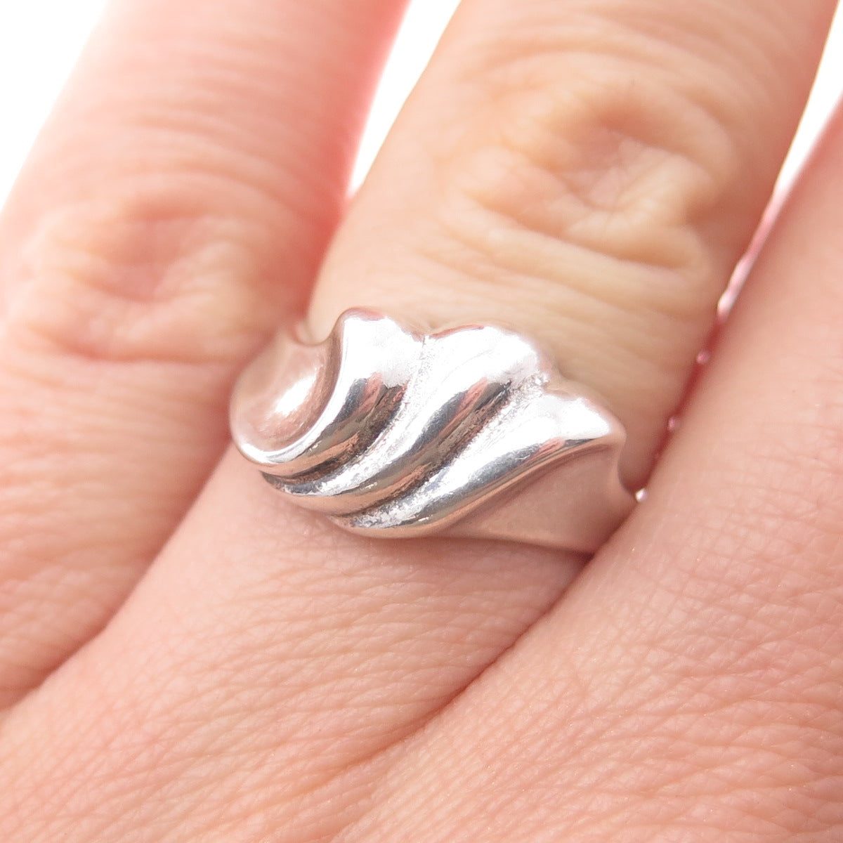 925 Sterling Silver Vintage Modernist Wave Ring Size 6.75