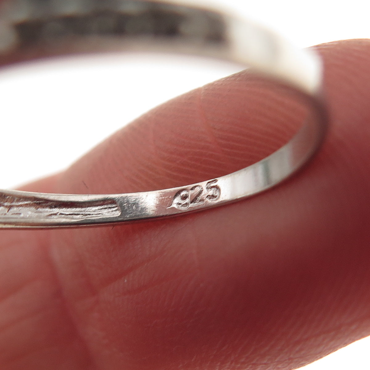 925 Sterling Silver Round-Cut C Z Wavy Ring Size 7.5