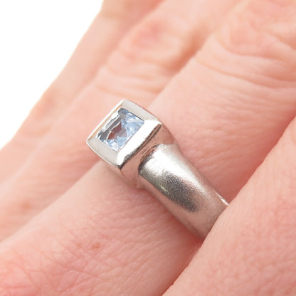 925 Sterling Silver Vintage Real Blue Topaz Modernist Ring Size 7