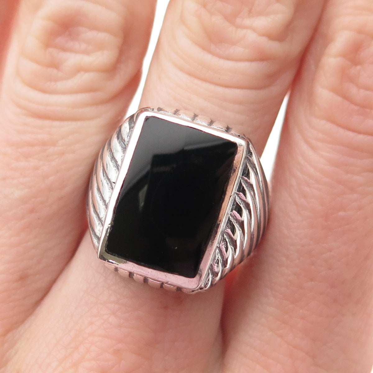 925 Sterling Silver Vintage Real Black Onyx Ribbed Oxidized Ring Size 9