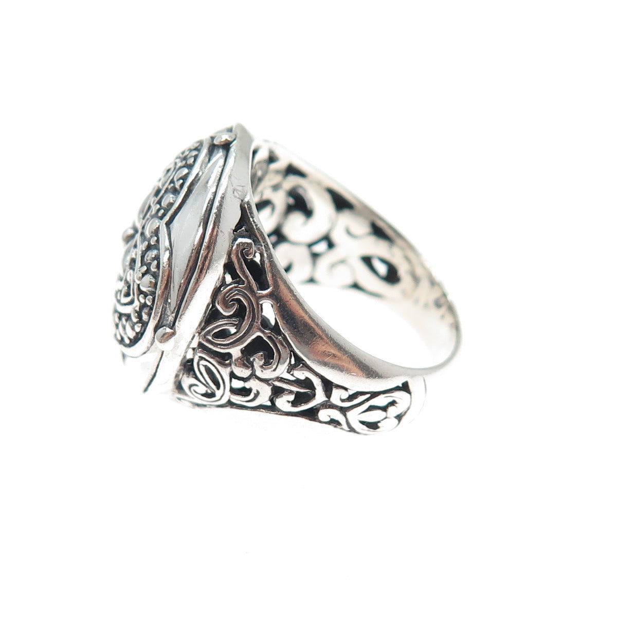 925 Sterling Silver Vintage Flower Granulated Oxidized Ring Size 7.25