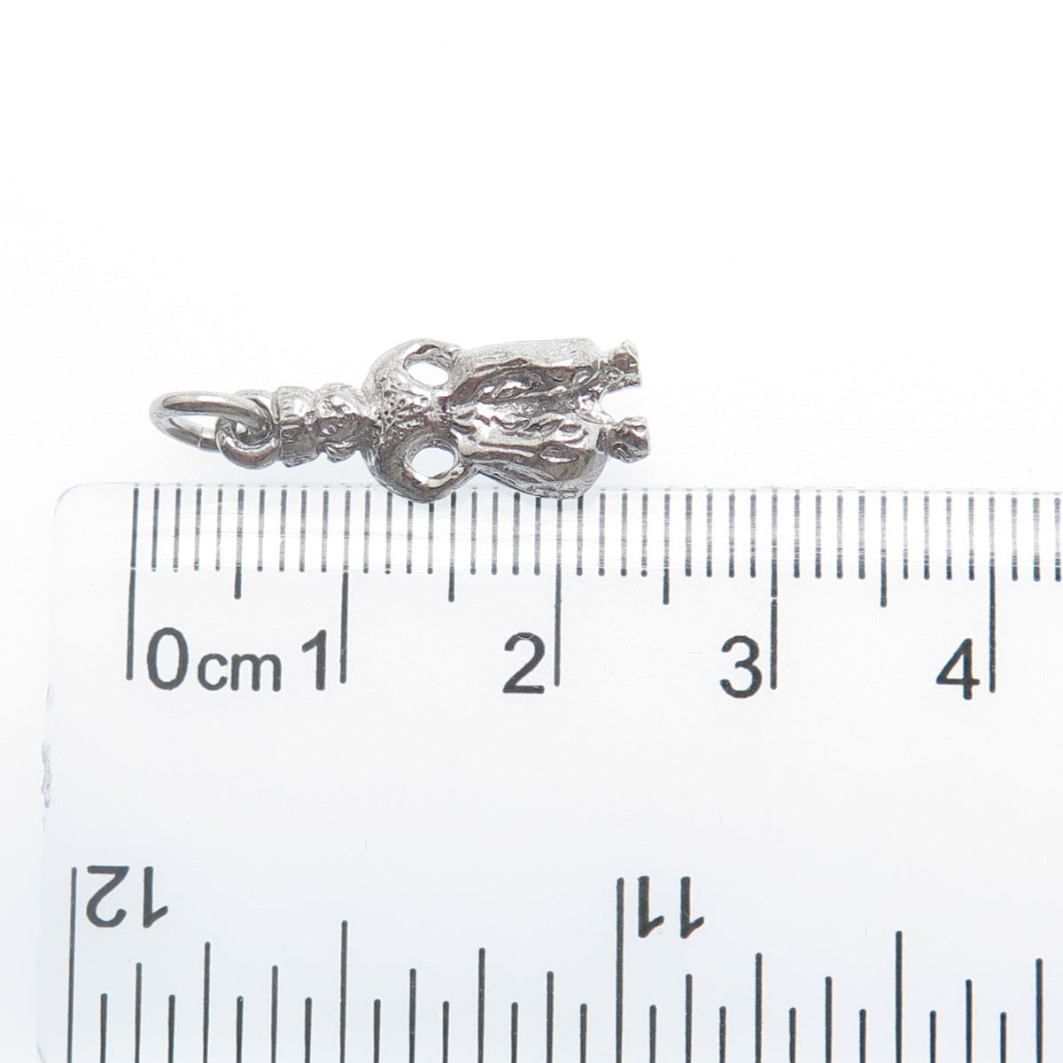 925 Sterling Silver Vintage Queen Oxidized Minimalist 3D Charm Pendant